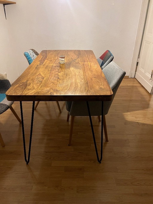 Hoogwaardige massief eikenhouten eettafel met haarspeldpoten