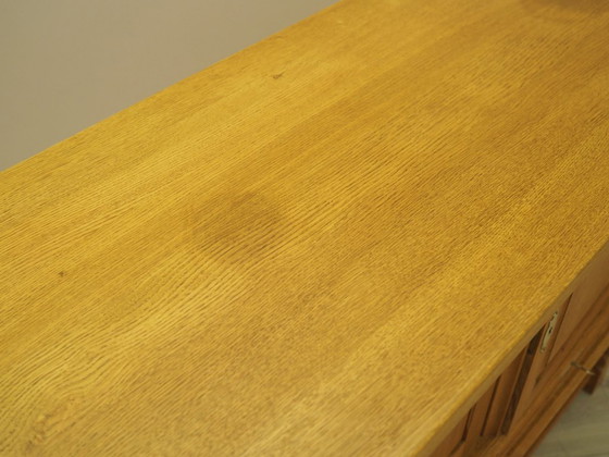 Credenza in rovere di Henning Kjærnulf, design danese moderno degli anni '60 – Credenze, Wood (photo 9 of 17)