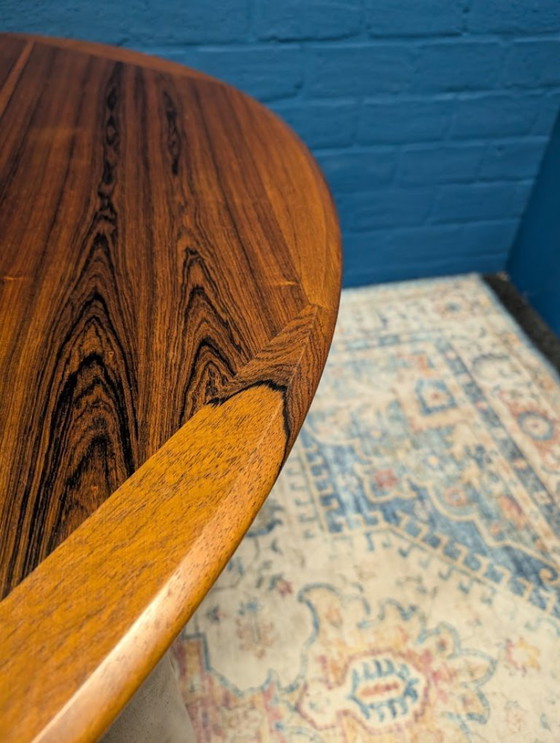 Image 1 of Table de salle à manger ronde extensible vintage, en palissandre, années 1960