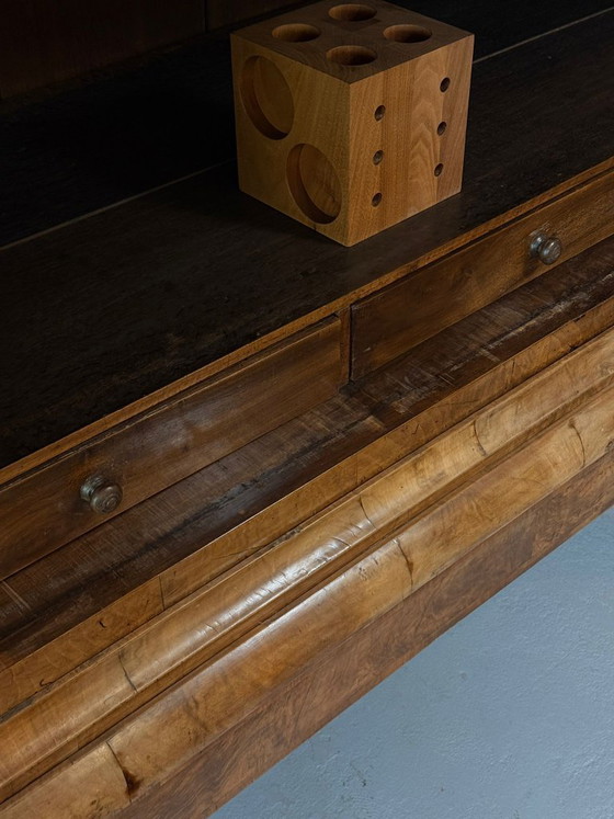 Image 1 of Armoire vintage en noyer