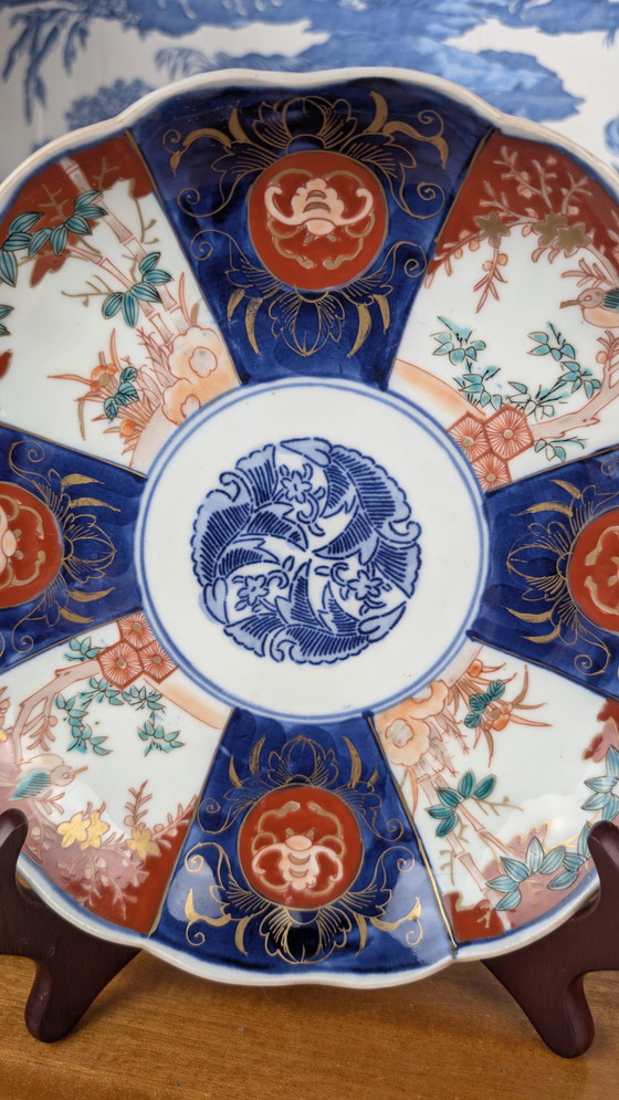 Image 1 of Signed Imari porcelain plate with late 19th century Japanese flora & fauna design