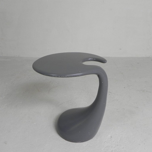 Mesa auxiliar de diseño vintage con formas orgánicas, años 90.