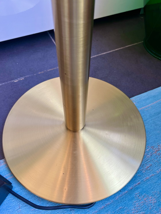 Iconic vintage designer floor lamp: Staff Leuchten “Tulipan” in brushed brass (1970s) – Dimmable & (photo 7 of 12)