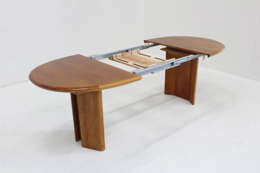 Tavolo da pranzo allungabile ovale di grandi dimensioni, stile vintage danese.