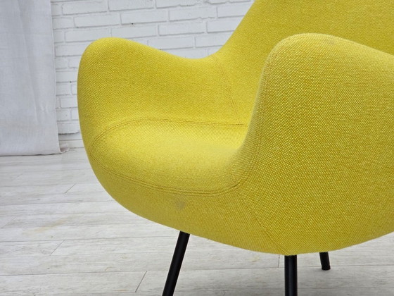 Image 1 of Jaren 60, een icoon in het socialistisch realisme van Roman Modzelewski, model RM58.