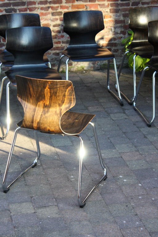 6 Flototto chairs