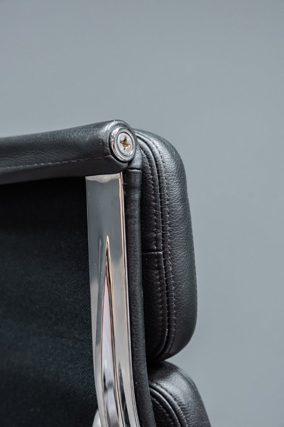 Image 1 of Sillón Eames EA216, 2 unidades