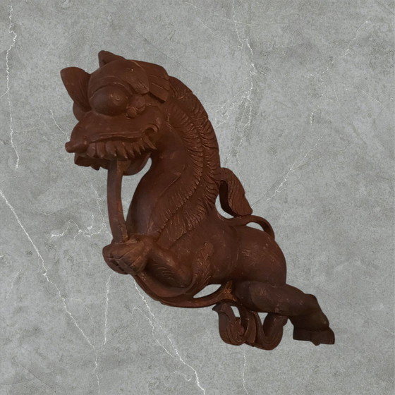 Image 1 of Statue chinoise en bois d'un chien Fô