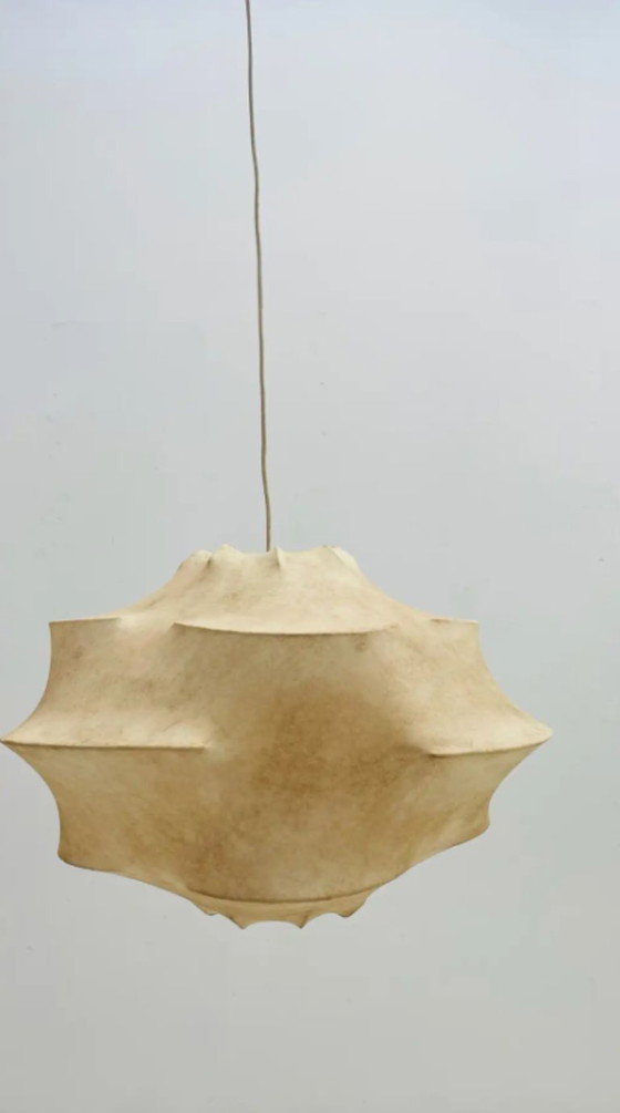 « Cocoon » par Achille et Pier Castiglioni pour Flos, Suspensions, Métal, Plastique, Beige (photo 3 sur 6)