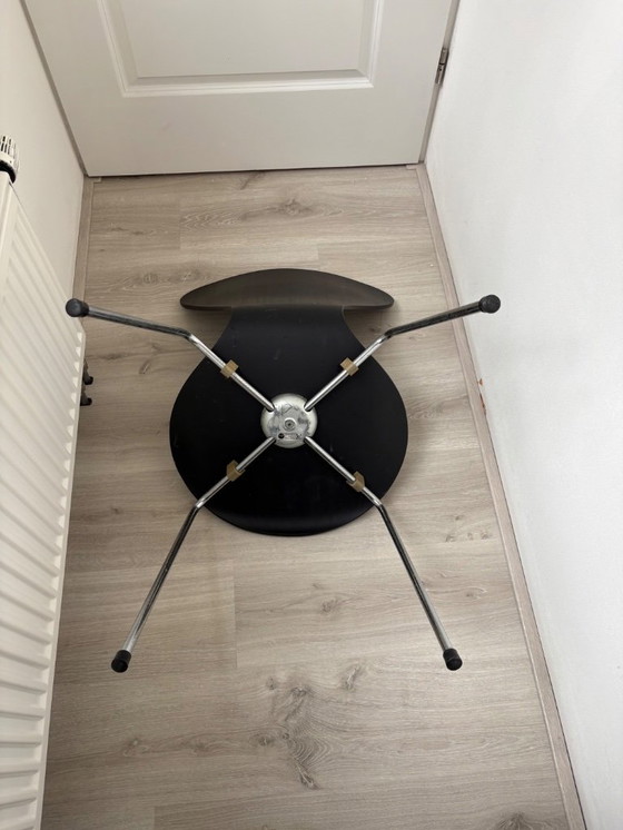 Image 1 of 2 x Fritz Hansen FH vlinderstoel zwart