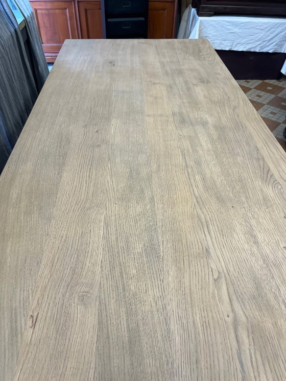 Image 1 of Mesa de roble en bruto