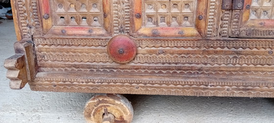 Damchiya von Rajasthan, 19. Jahrhundert. – Schränke, Iron, Wood (photo 4 of 12)