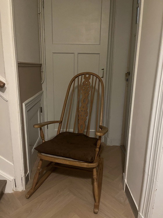 Image 1 of Windsor Schaukelstuhl