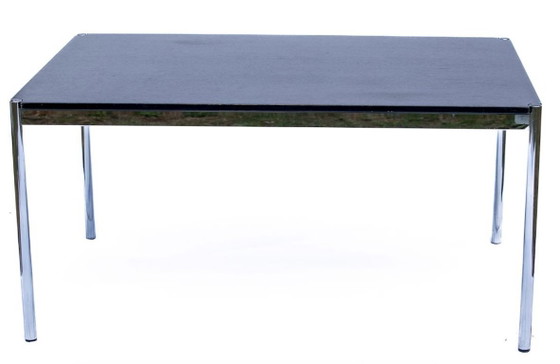 Image 1 of Tavolo da ufficio USM HALLER 175 cm T69 con piano nero
