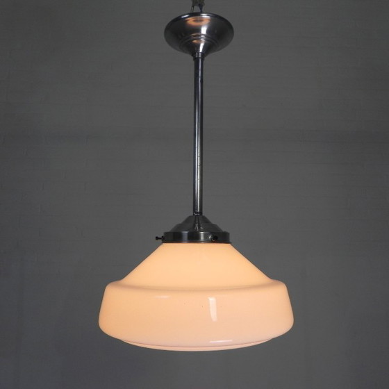 Image 1 of Lampada a sospensione Art Déco con paralume in vetro bianco, anni '30