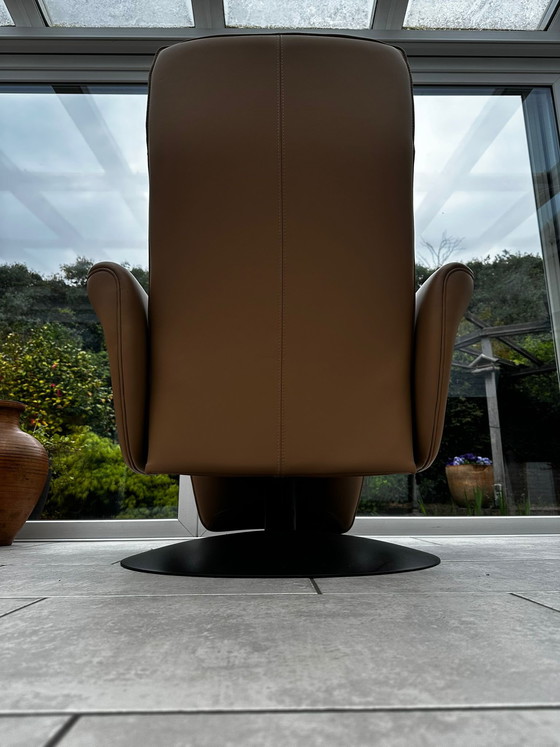Image 1 of Leolux beige leather armchair