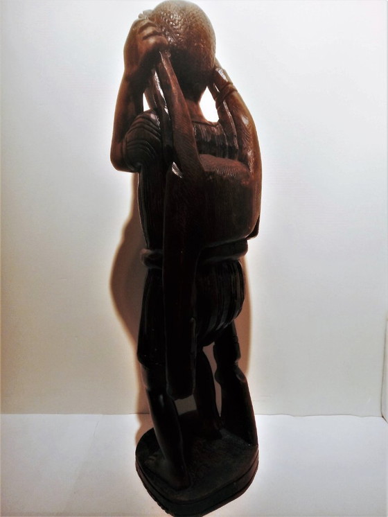 Image 1 of Grande sculpture lourde de chasseur africain