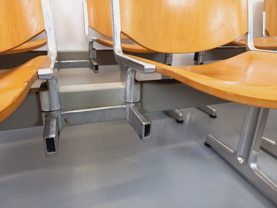 Image 1 of Suite Of 4 Benches Giancarlo Piretti For Castelli Vintage In Wood And Aluminum From The 70s