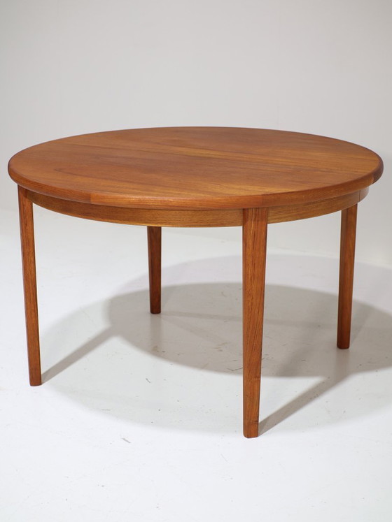 Image 1 of Uitschuifbare ronde eettafel Skovby Møbelfabrik teak Deens vintage
