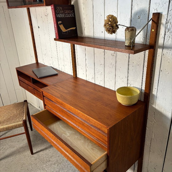 Image 1 of Poul Cadovius – Système de cloisons modulaires en teck vintage danois