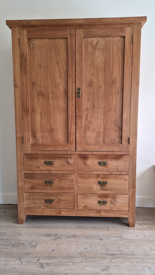 Teakholzschrank
