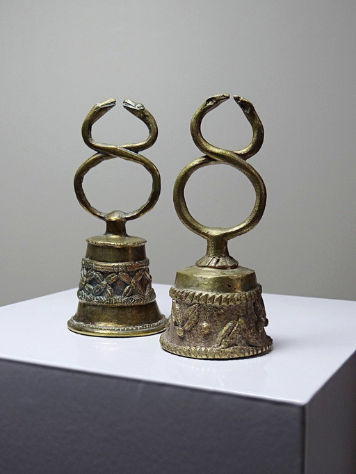 Duo de cloches Bamoun, Cameroun, Afrique, en bronze doré artisanat vintage