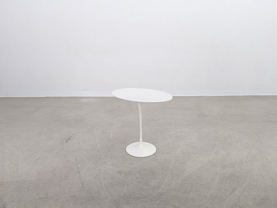 Image 1 of Knoll International coffee table Eero Saarinen coffee table tulip