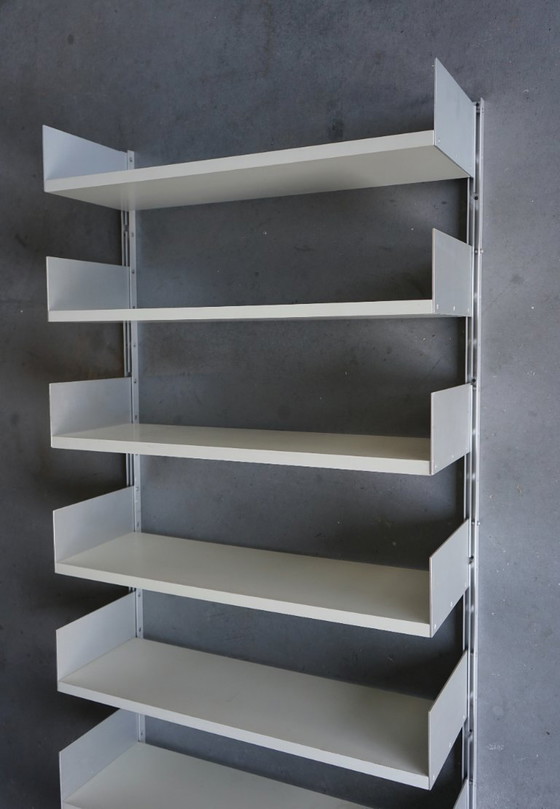 Image 1 of Estantería de pared modelo 606 de Dieter Rams para Vitsoe. Década de 1960.