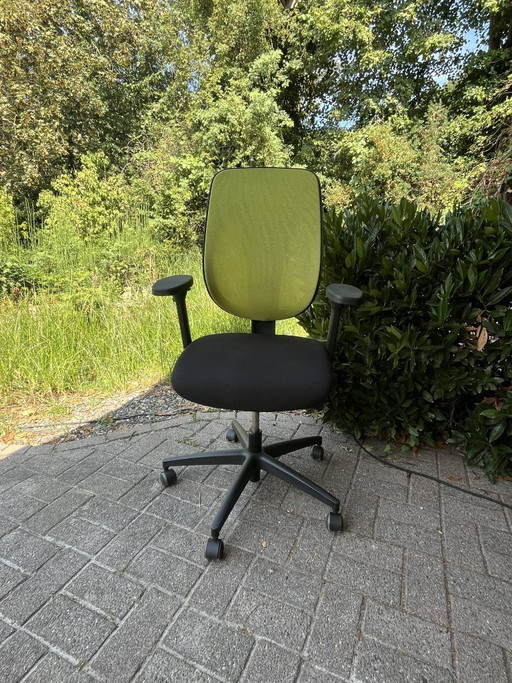 Giroflex 353 – Gebrauchter Bürostuhl mit Netzrückenlehne – bureaustoelen, Metal, Plastic