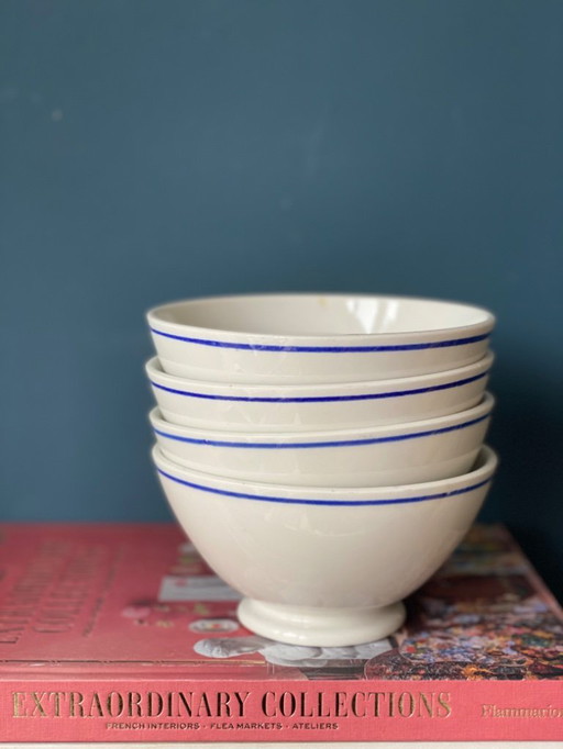 Sarreguemines set of 4 vintage bowls white with blue rim