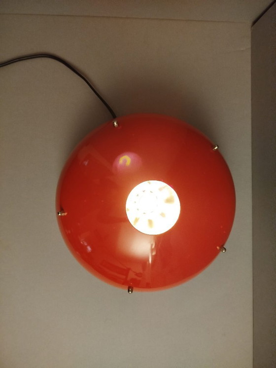 Image 1 of Lampada da tavolo in Plastica Rosso e argento, made in Italy Diametro 28 cm alto 14 cm