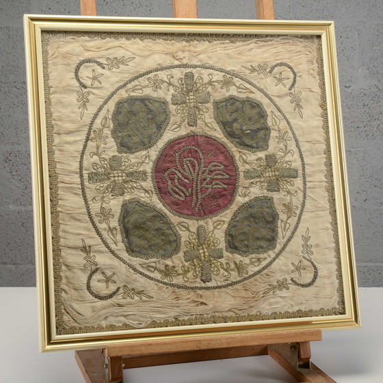 Antico tessuto per cuscino cerimoniale con fili d'oro, XIX secolo – Decorazioni murali, Velluto, Seta (photo 3 of 6)