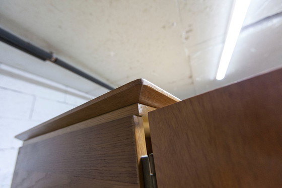 Image 1 of Französischer Kleiderschrank mit geschwungenen Beinen, 3 Türen, 1 Spiegel (27 x 130 cm) und 1 Schublade