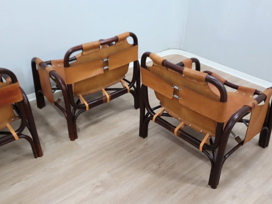Image 1 of Tito Agnoli fauteuil uit het midden van de 20e eeuw, leer en bamboe, jaren 60.