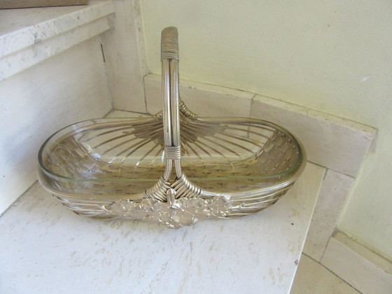 Image 1 of Goudkleurige mand in Hollywood Regency-stijl met glazen inzetstuk.