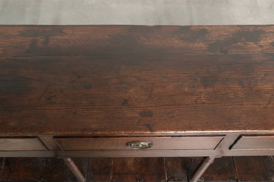 Very beautiful 18th-century English double-based dresser made of oak with beautiful colors and a timeless (photo 8 of 15)