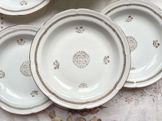6 Vintage French Porcelain Deep Plates with Gilded Rosette Pattern – Crockery (photo 4 of 7)