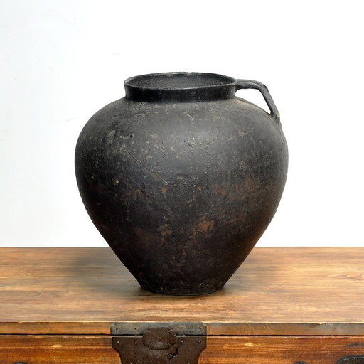 Vaso antico in terracotta proveniente dalla Moldavia, circa 1850.