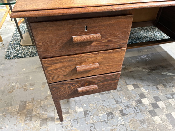 Image 1 of Vintage massief eiken bureau, 6 lades 