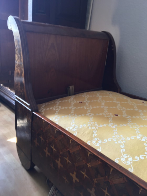 Lit Charles X avec marqueterie vers 1830 – Lits 1 personne, Wood (photo 14 of 15)