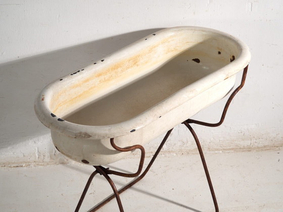 Antique bathtub in enamelled iron – Central Europe, circa 1950 #1 – Decorative Objects, Industrieel (photo 16 of 40)