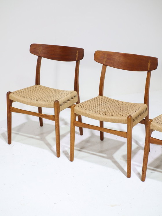 Image 1 of 4x Eetkamerstoelen Hans Wegner CH23 Carl Hansen teak eiken 1950s