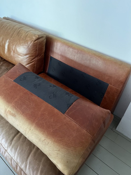 Viersitzer-Sofa aus cognacfarbenem Leder – J2U, Leather (photo 5 of 6)