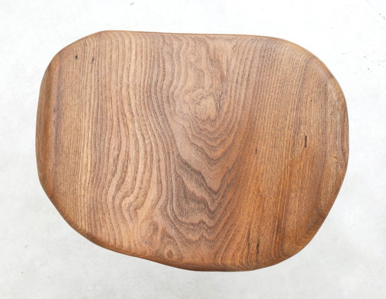 Table de salon en orme massif à bord naturel et 3 tables d'appoint/tabourets C1970 France – Tables basses (photo 11 of 14)