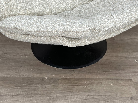 Image 1 of Artifort F588