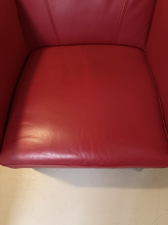 Fauteuil design Leolux Dolcinea en cuir rouge. – Leather, Aluminium (photo 5 of 11)