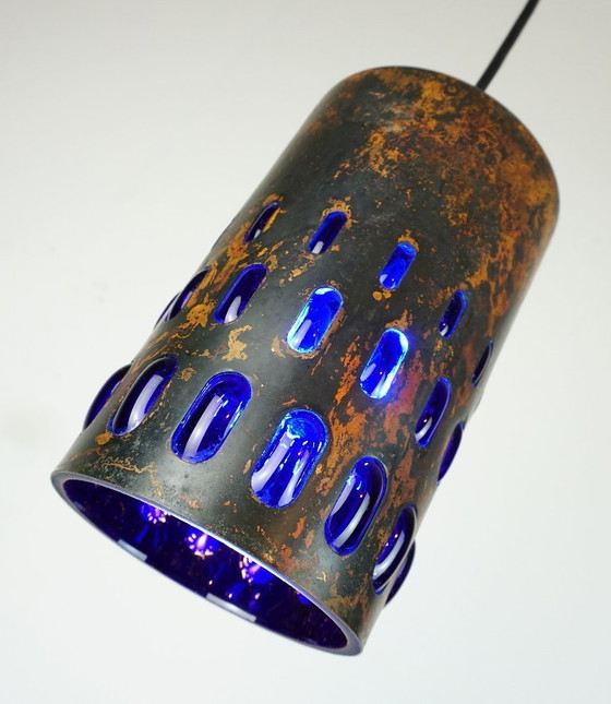 Image 1 of Lámpara colgante moderna de mediados de siglo en cobre flameado y vidrio azul, década de 1960