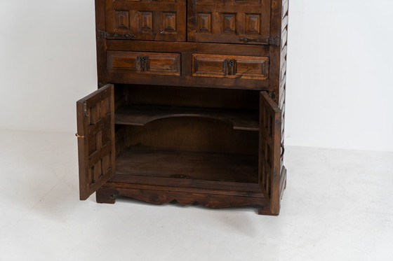 Image 1 of Schitterende Spaanse brutalistische kast uit de jaren 1950.