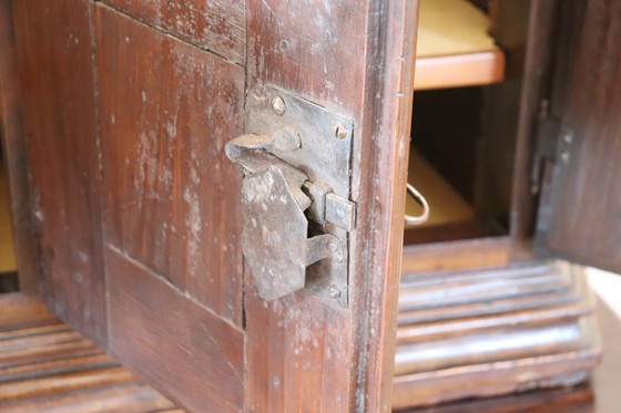 Image 1 of Antique Buffet in Solid Walnut, Italy 17th Century