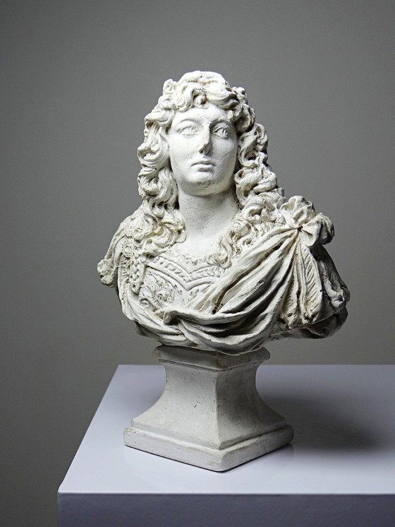 Image 1 of Small antique/vintage Louis XIV bust after Gole & Le Brun, white plaster